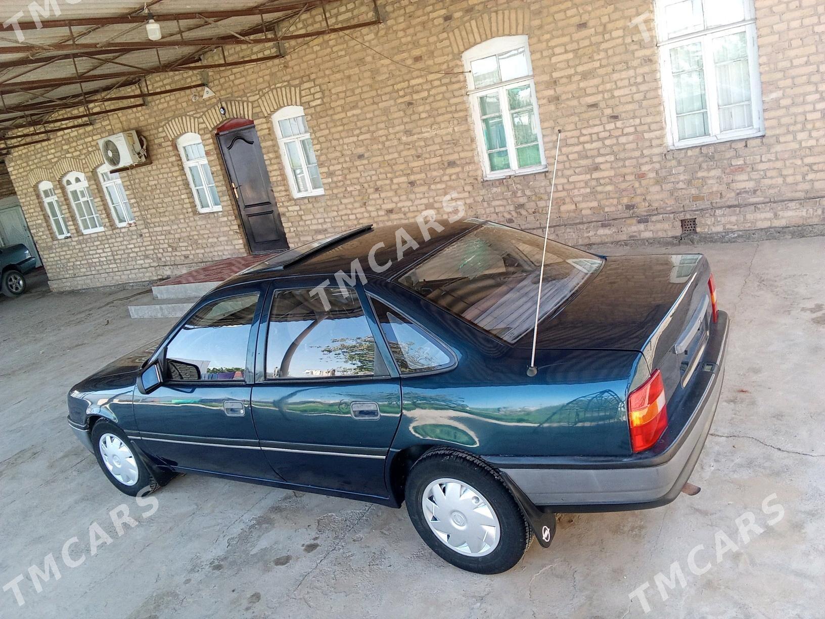 Opel Vectra 1991 - 35 000 TMT - Mary - img 6