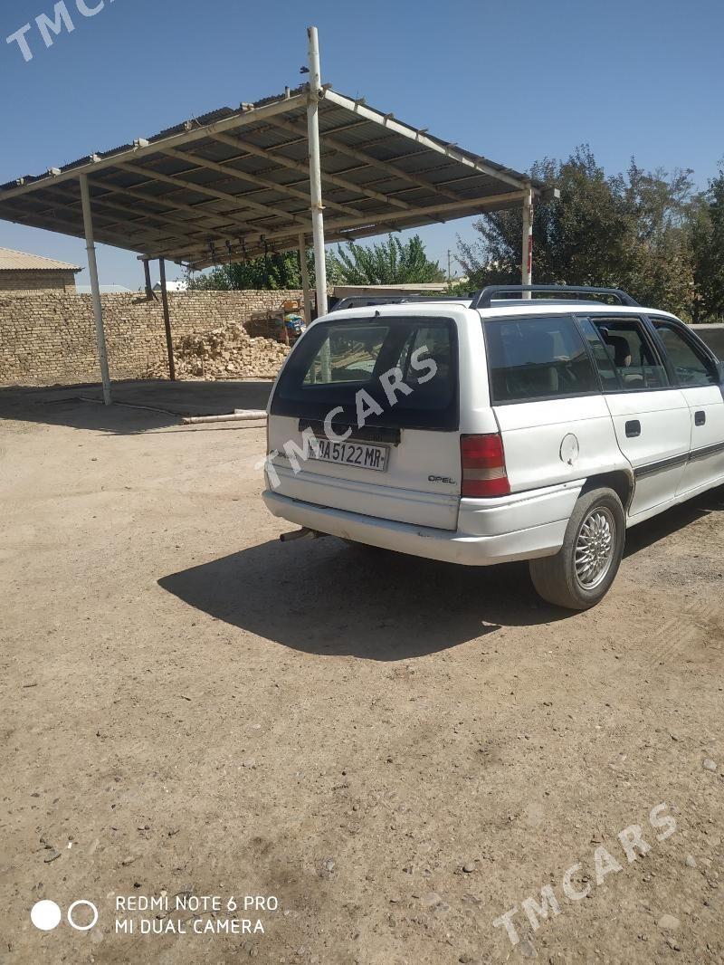 Opel Astra 1992 - 25 000 TMT - Векильбазар - img 3