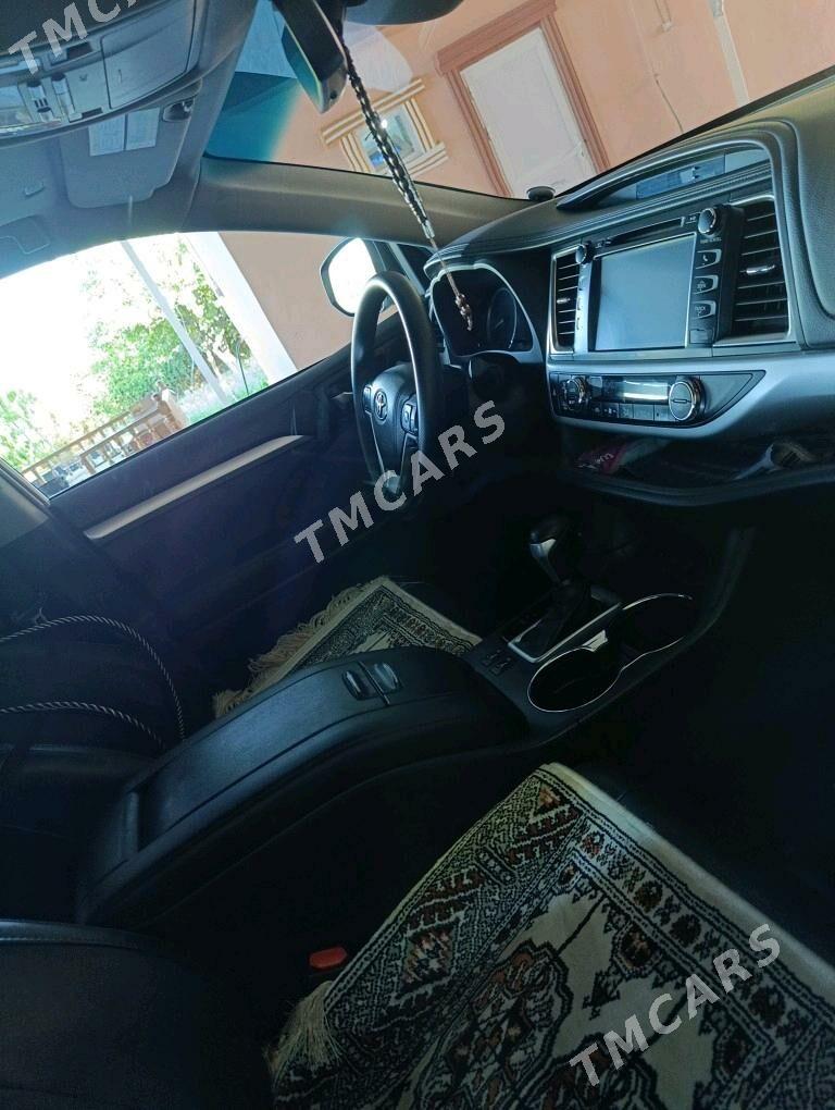 Toyota Highlander 2019 - 480 000 TMT - Aşgabat - img 6