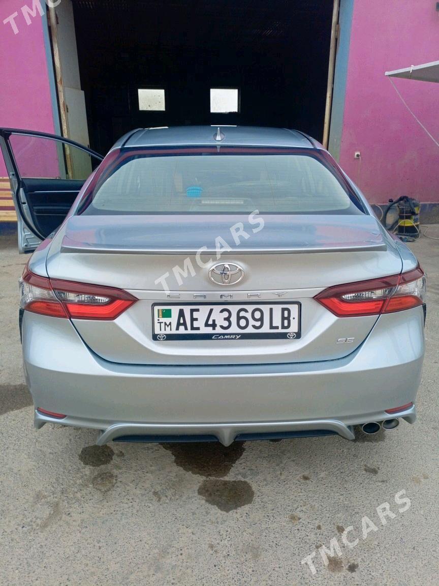 Toyota Camry 2021 - 260 000 TMT - Туркменабат - img 4