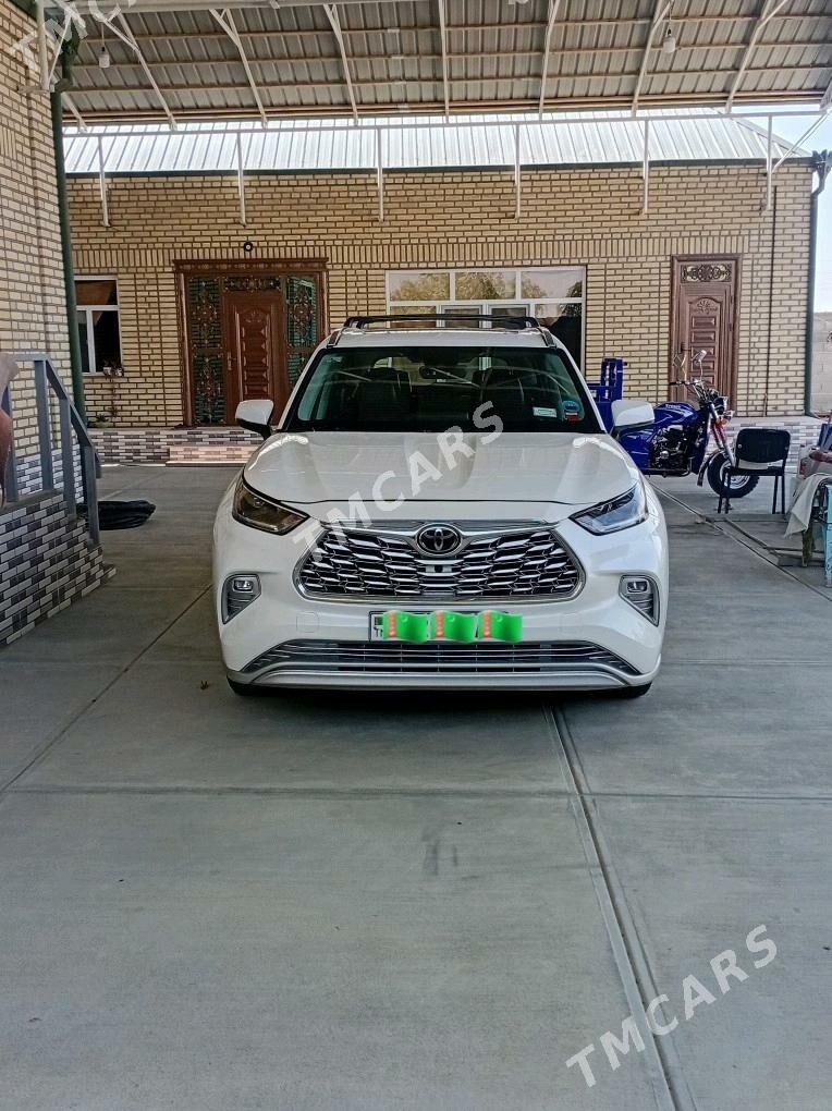 Toyota Highlander 2021 - 600 000 TMT - Bäherden - img 4