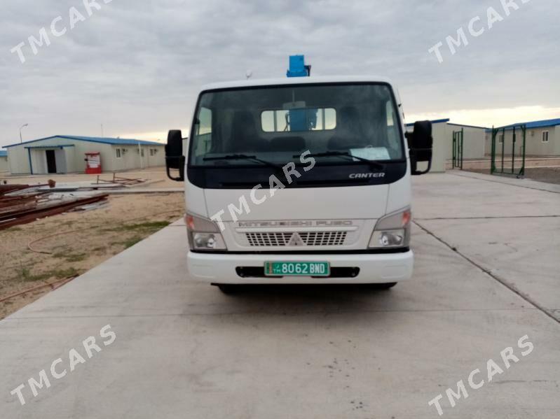 Mitsubishi Canter 2015 - 450 000 TMT - Балканабат - img 4