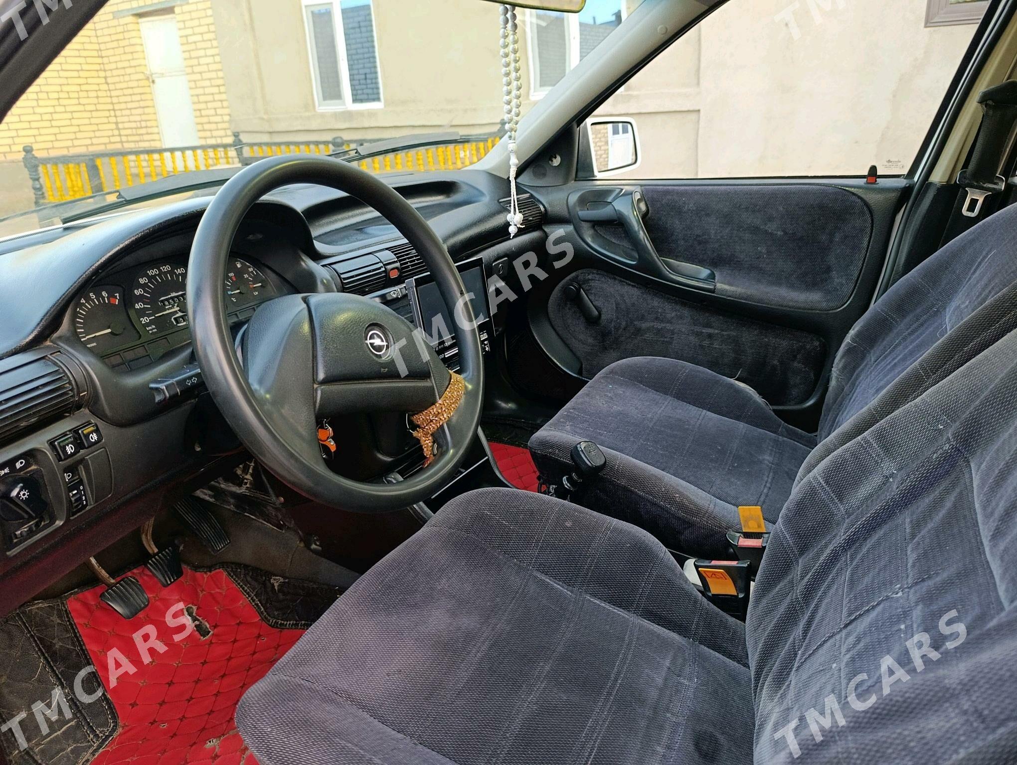 Opel Astra 1993 - 50 000 TMT - Мары - img 2