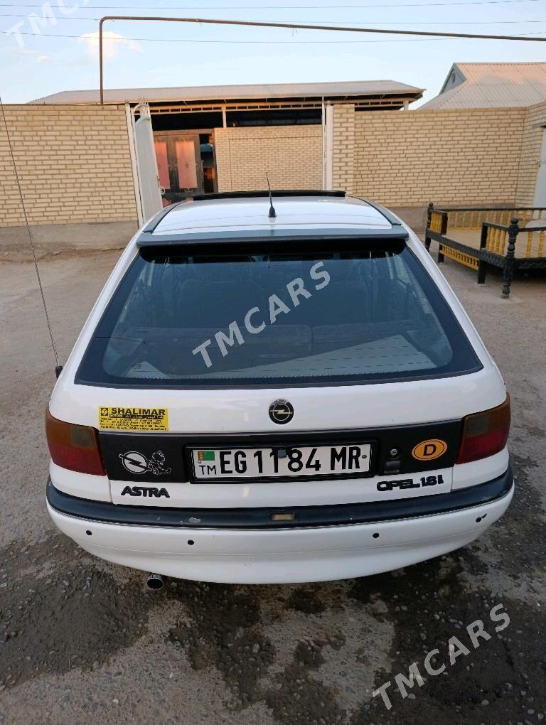 Opel Astra 1993 - 50 000 TMT - Мары - img 5