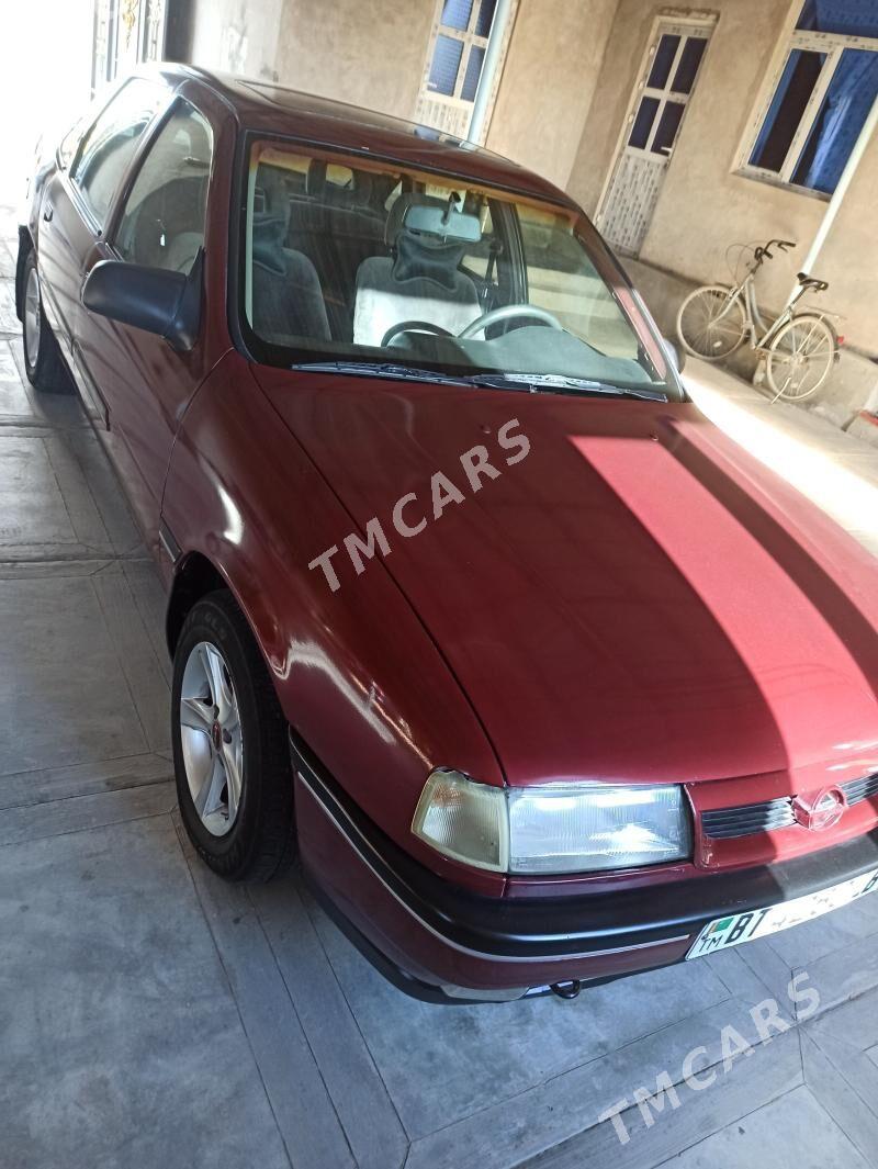 Opel Vectra 1991 - 40 000 TMT - Фарап - img 2