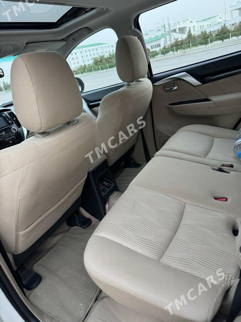 Mitsubishi Montero Sport 2019 - 370 000 TMT - Aşgabat - img 4