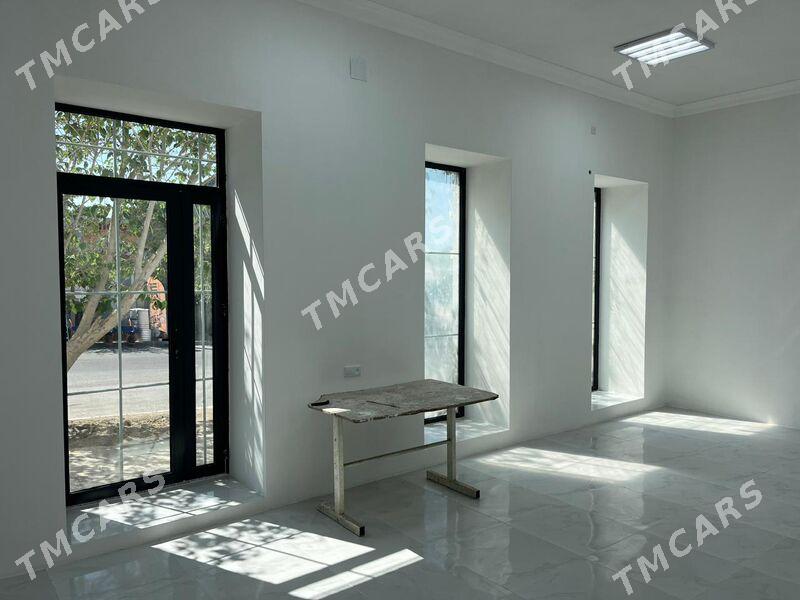 Magazyn, salon, atelye - Türkmenbaşy - img 2