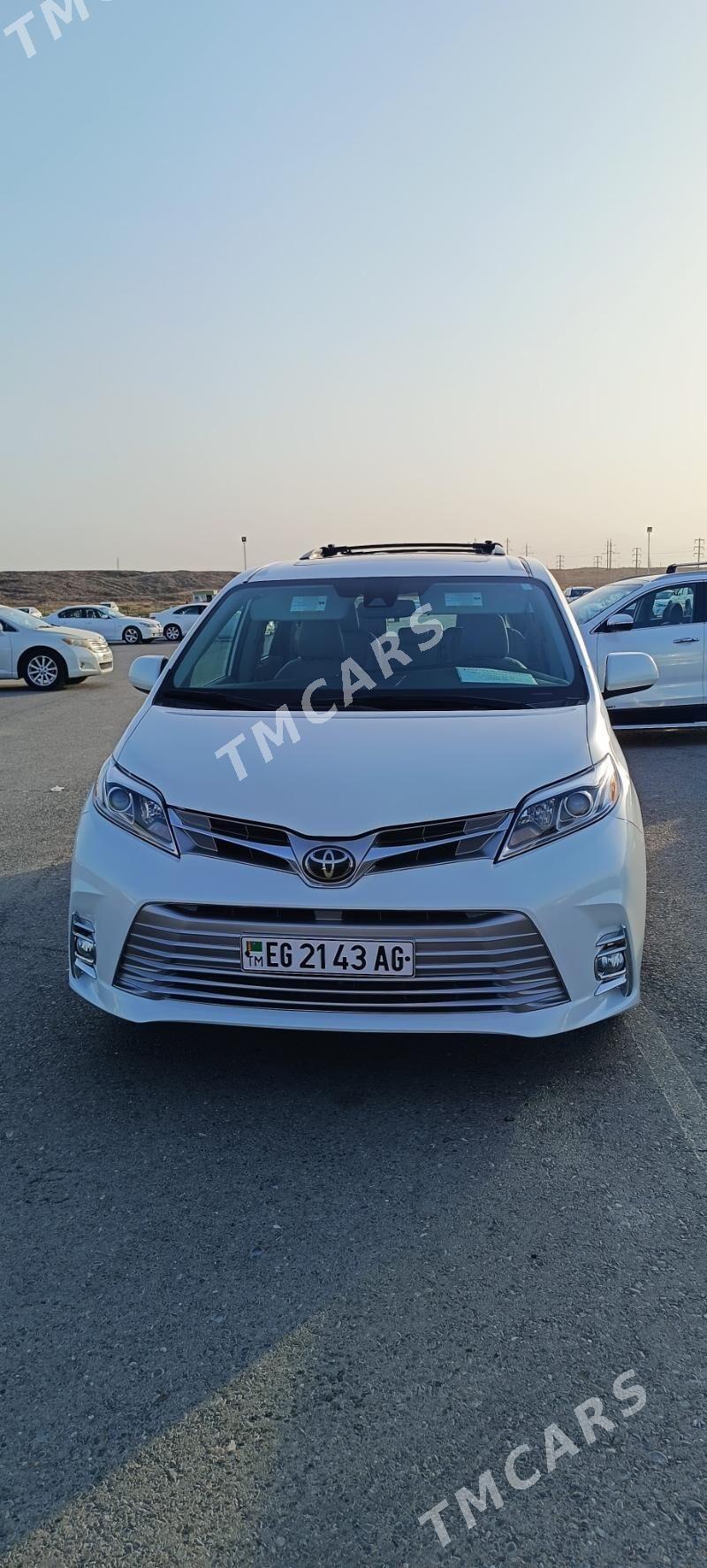 Toyota Sienna 2020 - 525 000 TMT - Aşgabat - img 2