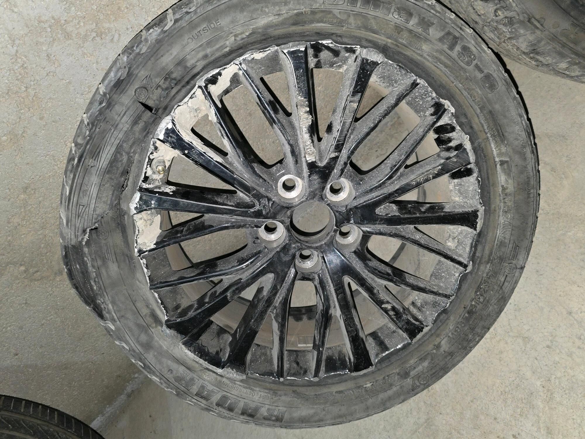 18lik diska 22 camry 1 400 TMT - Гурбансолтан Едже - img 4