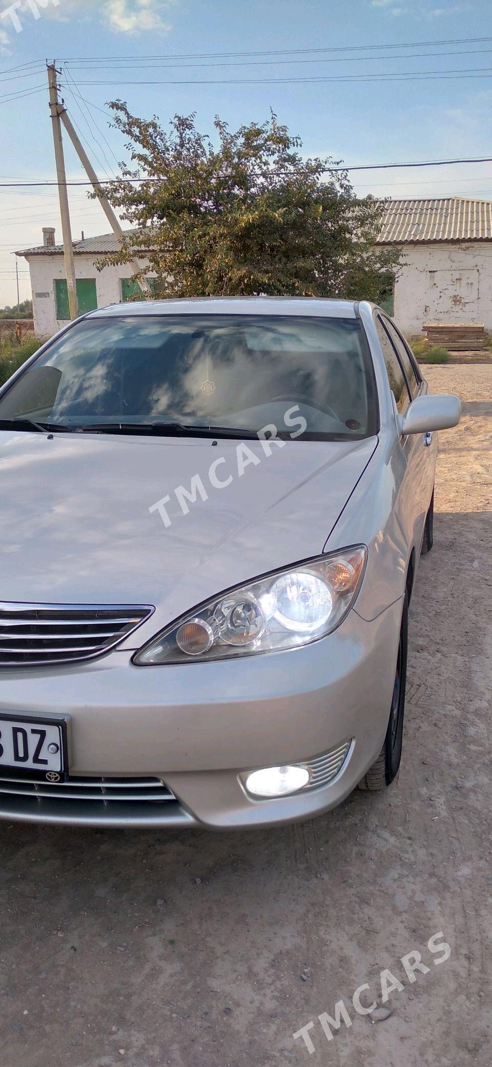 Toyota Camry 2005 - 180 000 TMT - етр. Туркменбаши - img 3