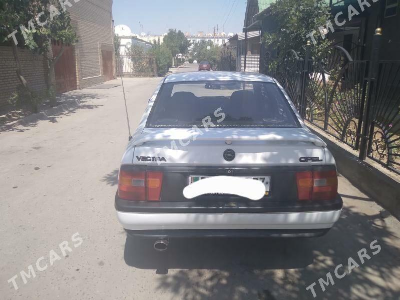Opel Vectra 1992 - 36 000 TMT - Дашогуз - img 3