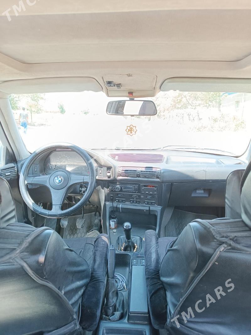 BMW E34 1991 - 52 000 TMT - Gazojak - img 3