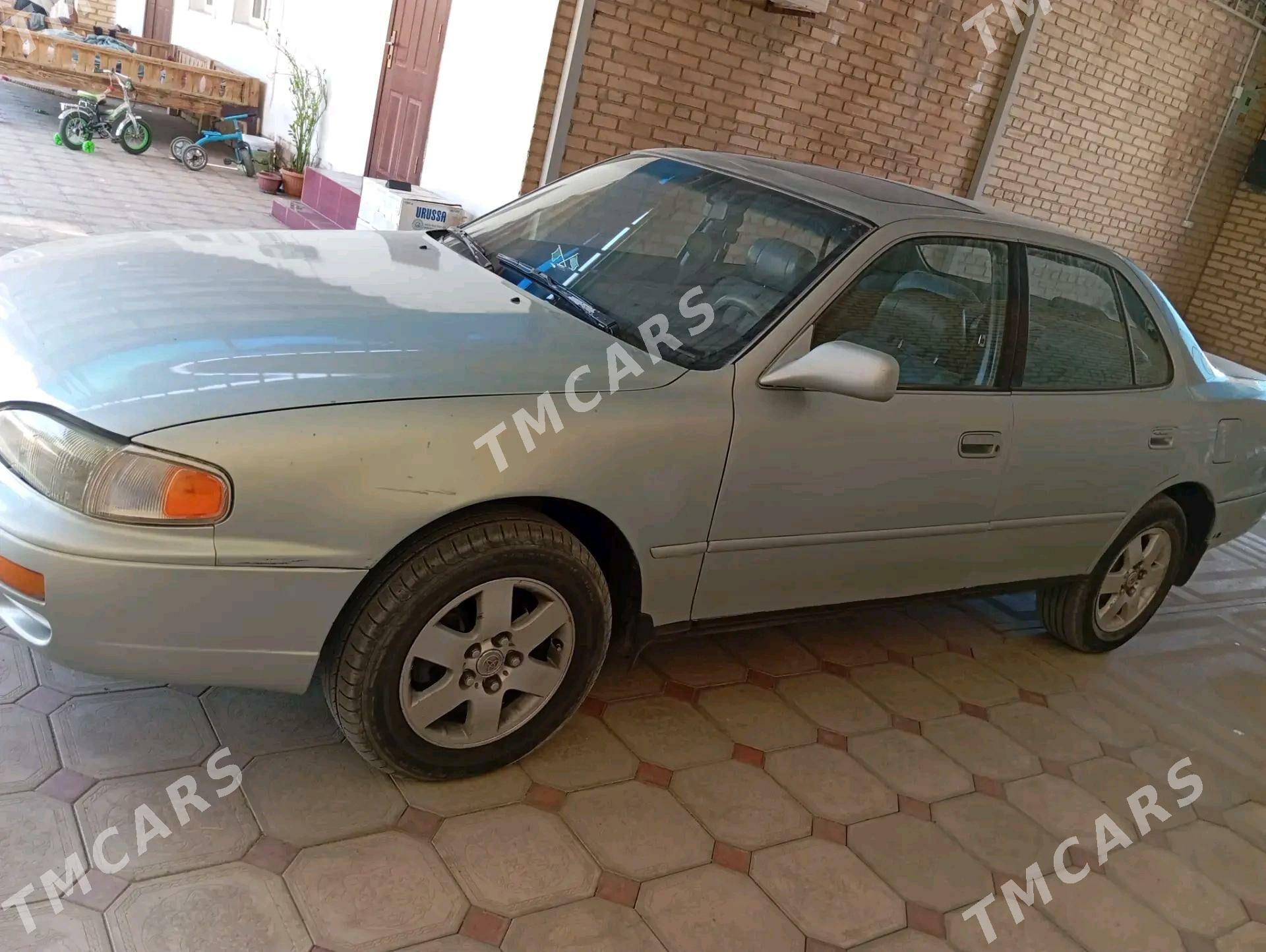 Toyota Camry 1996 - 92 000 TMT - Kerki - img 5