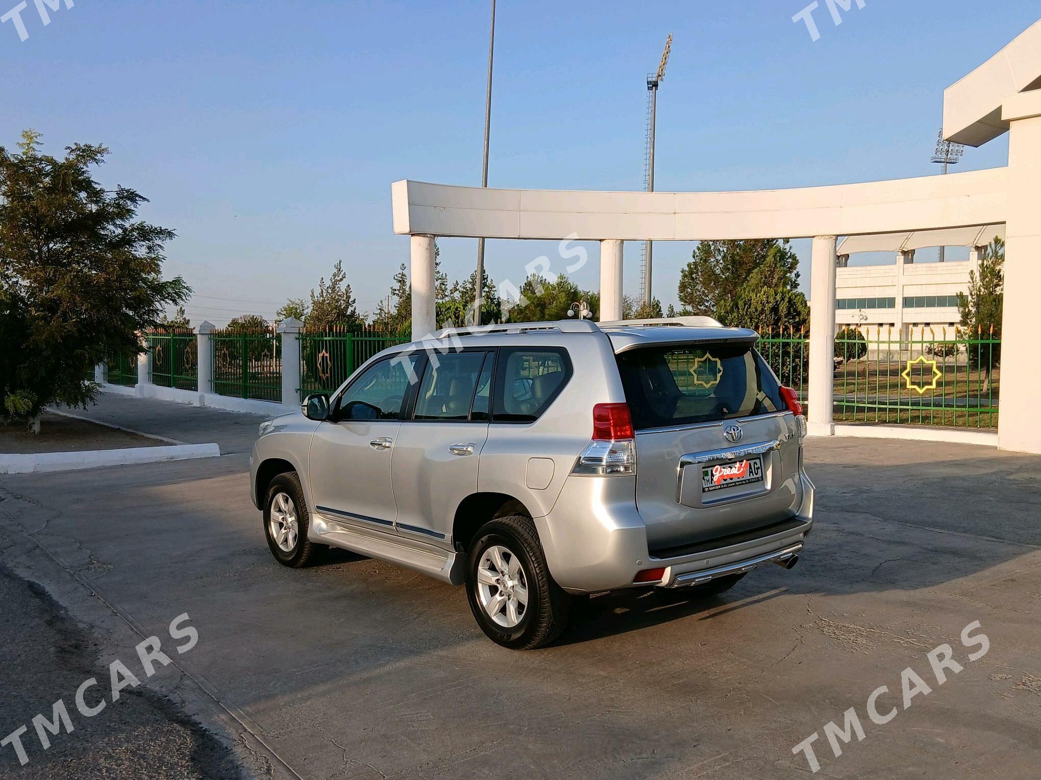 Toyota Land Cruiser Prado 2012 - 500 000 TMT - Ашхабад - img 3