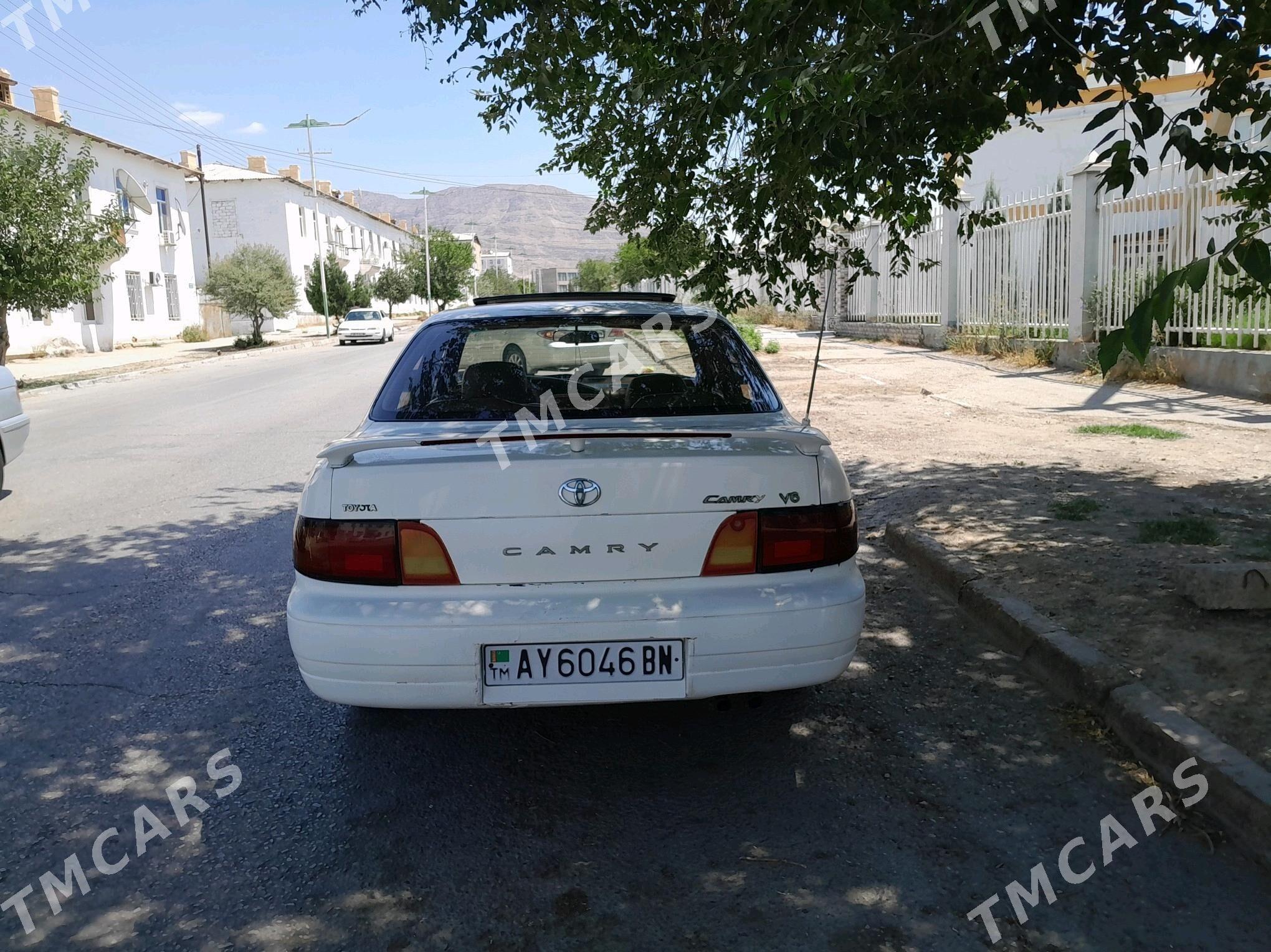 Toyota Camry 1994 - 85 000 TMT - Gyzylarbat - img 3