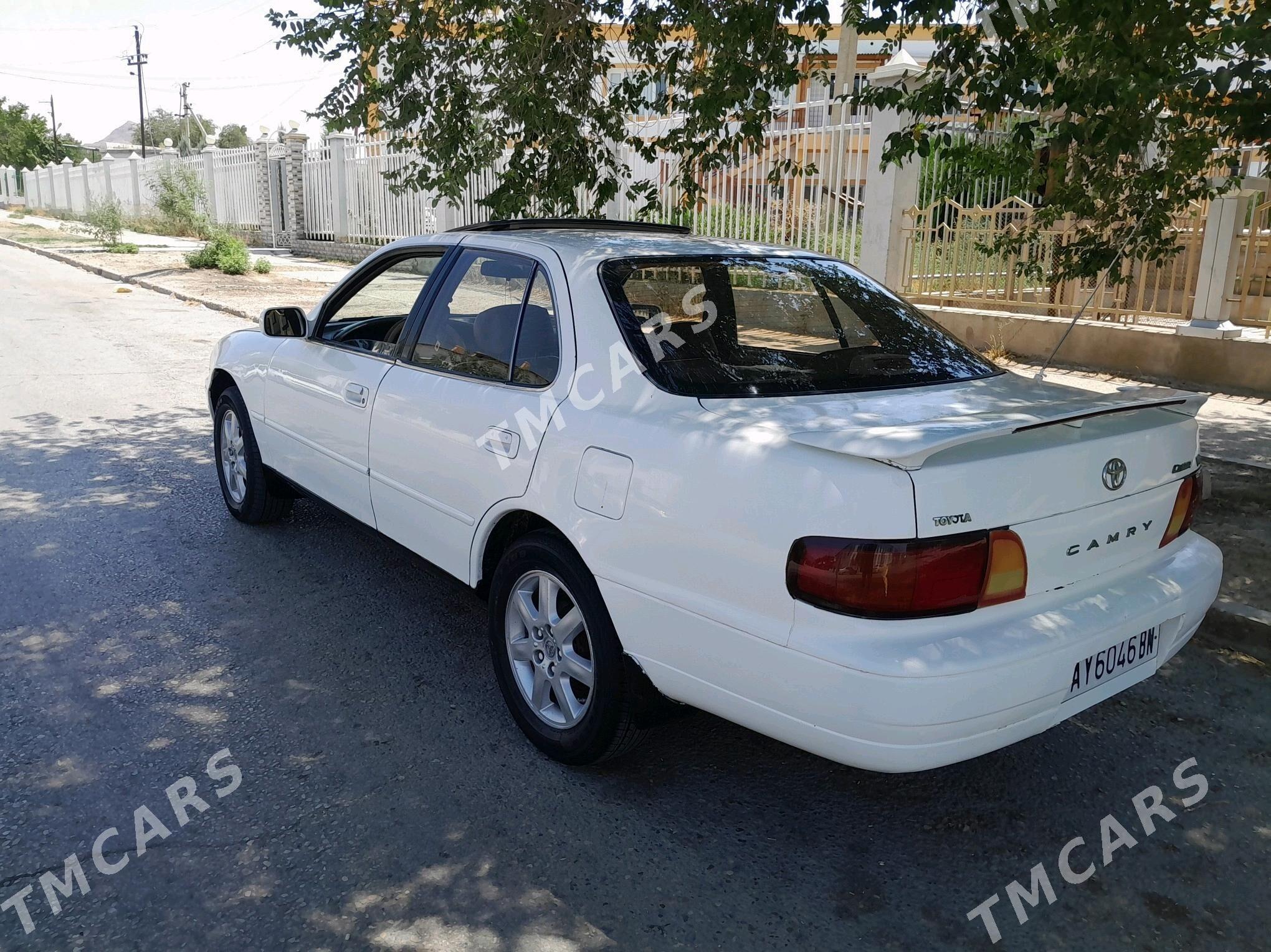 Toyota Camry 1994 - 85 000 TMT - Gyzylarbat - img 4