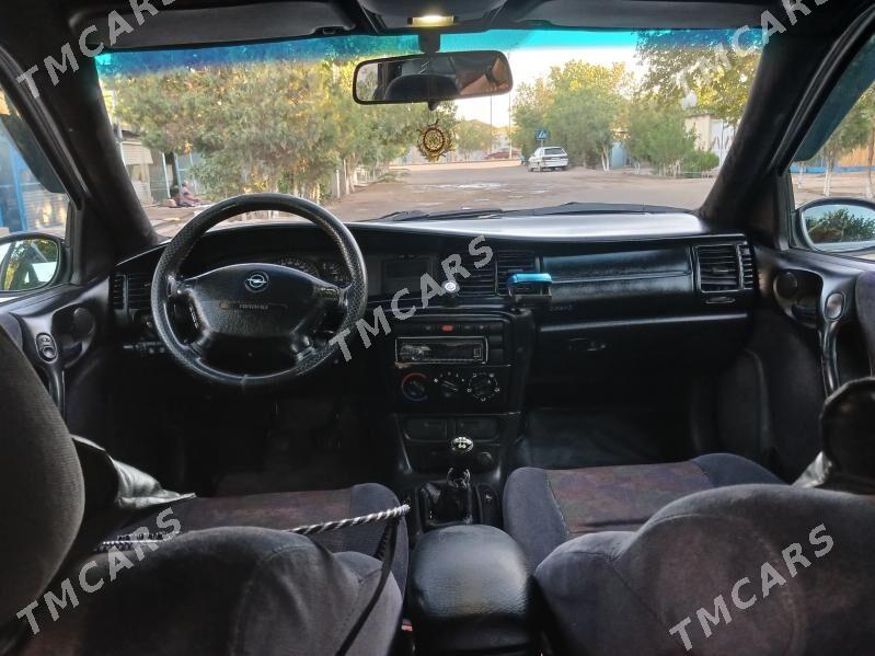 Opel Vectra 2000 - 72 000 TMT - Daşoguz - img 4