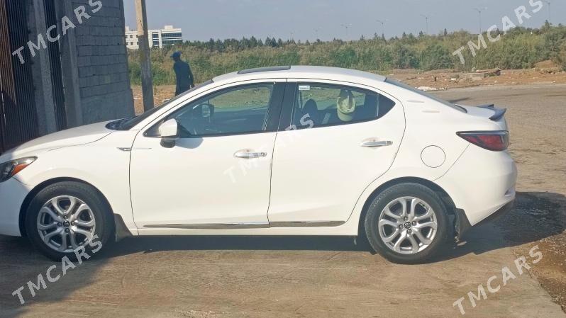 Toyota Yaris iA 2018 - 155 000 TMT - Чоганлы - img 3