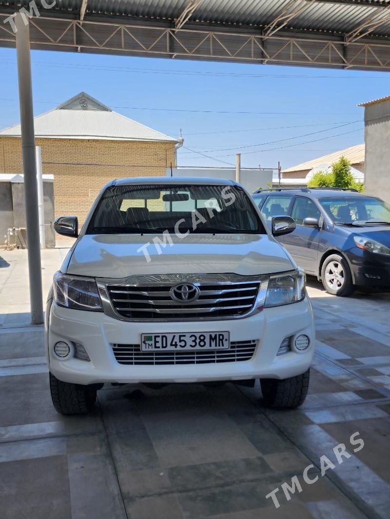 Toyota Hilux 2013 - 310 000 TMT - Мары - img 6