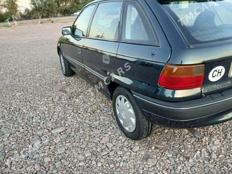 Opel Astra 1993 - 38 000 TMT - Губадаг - img 2