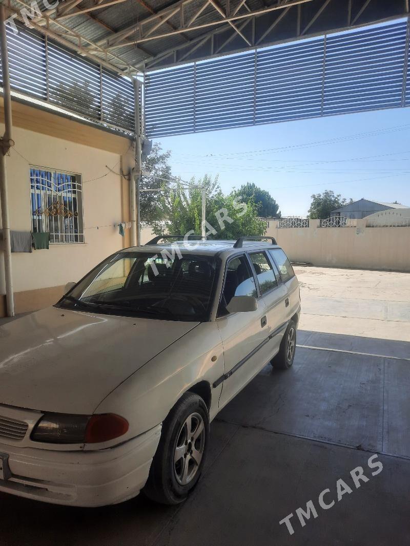 Opel Astra 1995 - 38 000 TMT - Bäherden - img 2