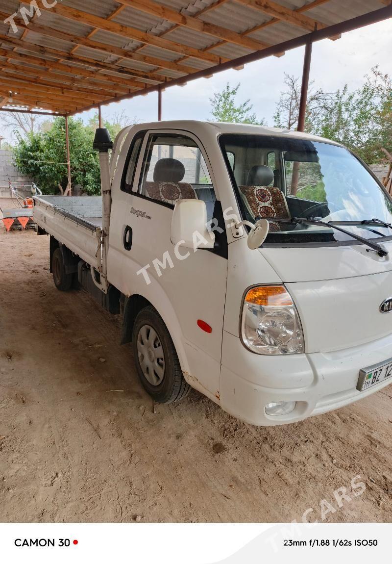 Kia Bongo 2009 - 180 000 TMT - Дашогуз - img 4