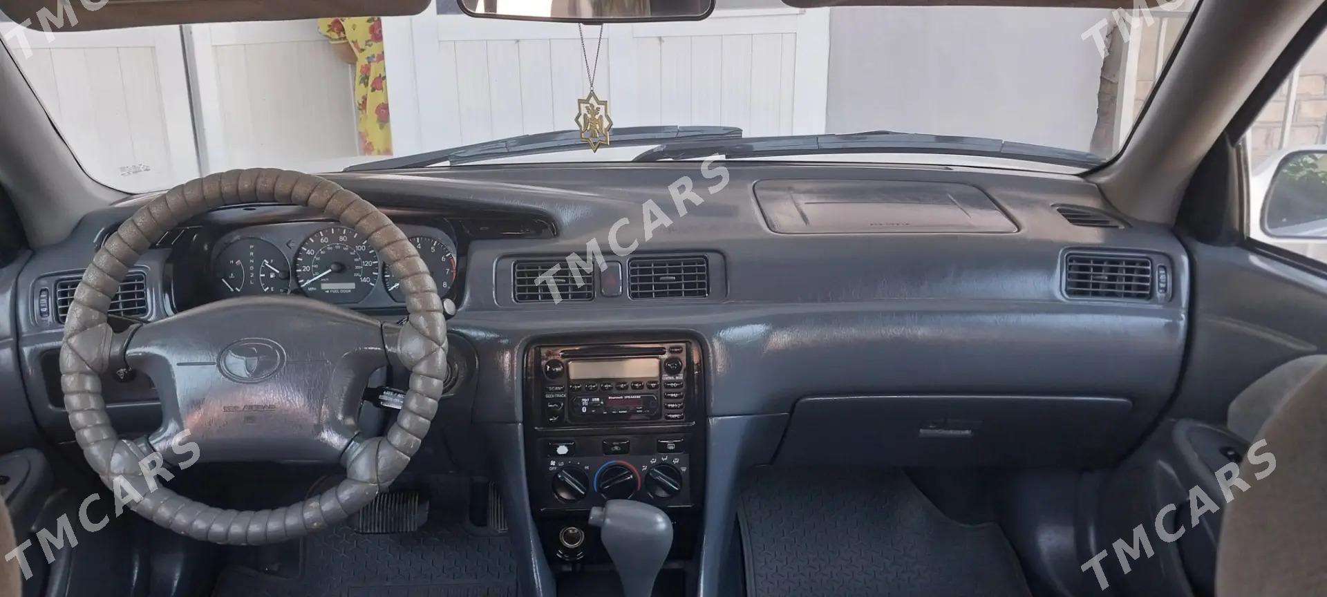 Toyota Camry 2001 - 148 000 TMT - Кёнеургенч - img 5