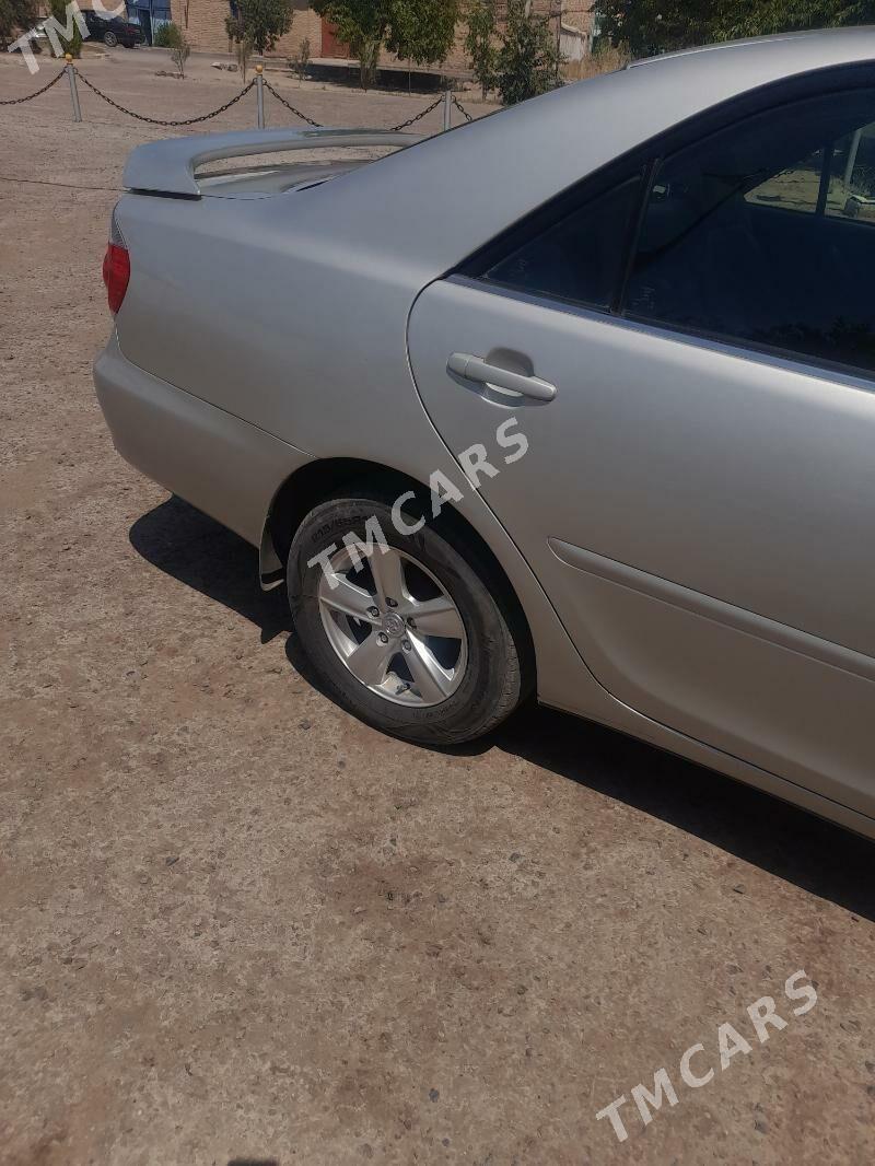 Toyota Camry 2002 - 135 000 TMT - Köneürgenç - img 3