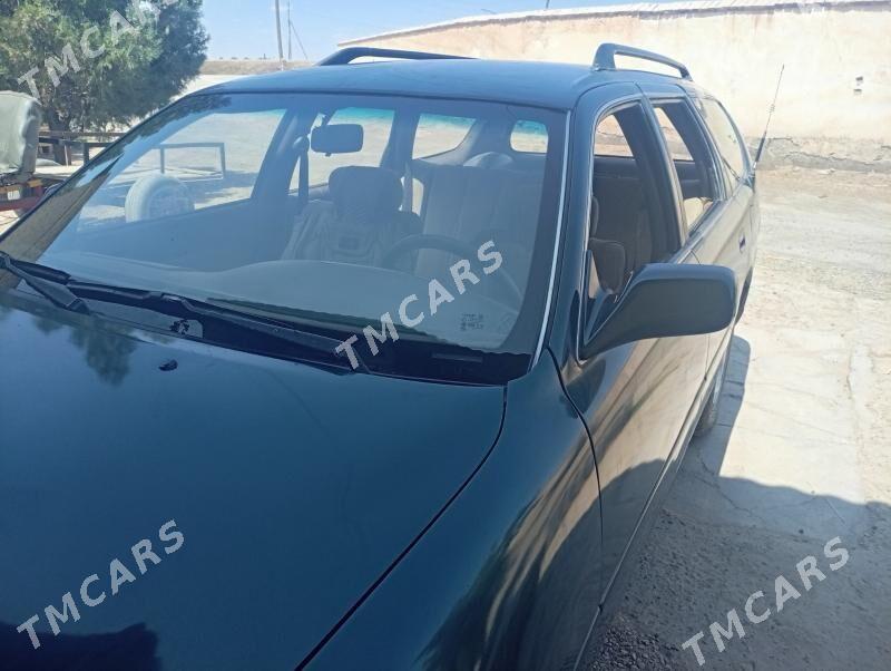 Toyota Camry 1996 - 70 000 TMT - Дянев - img 3