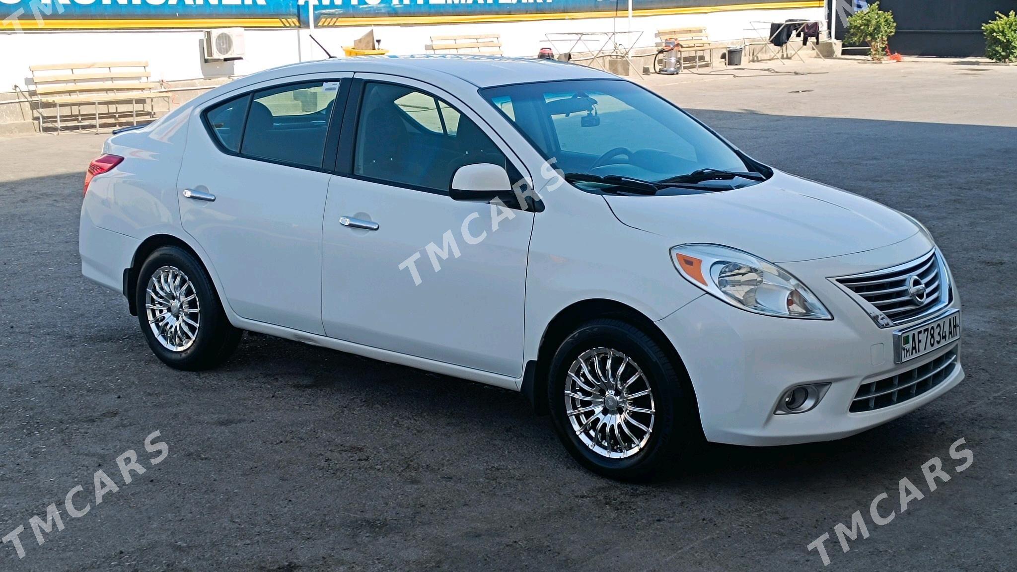 Nissan Versa 2011 - 135 000 TMT - Änew - img 2