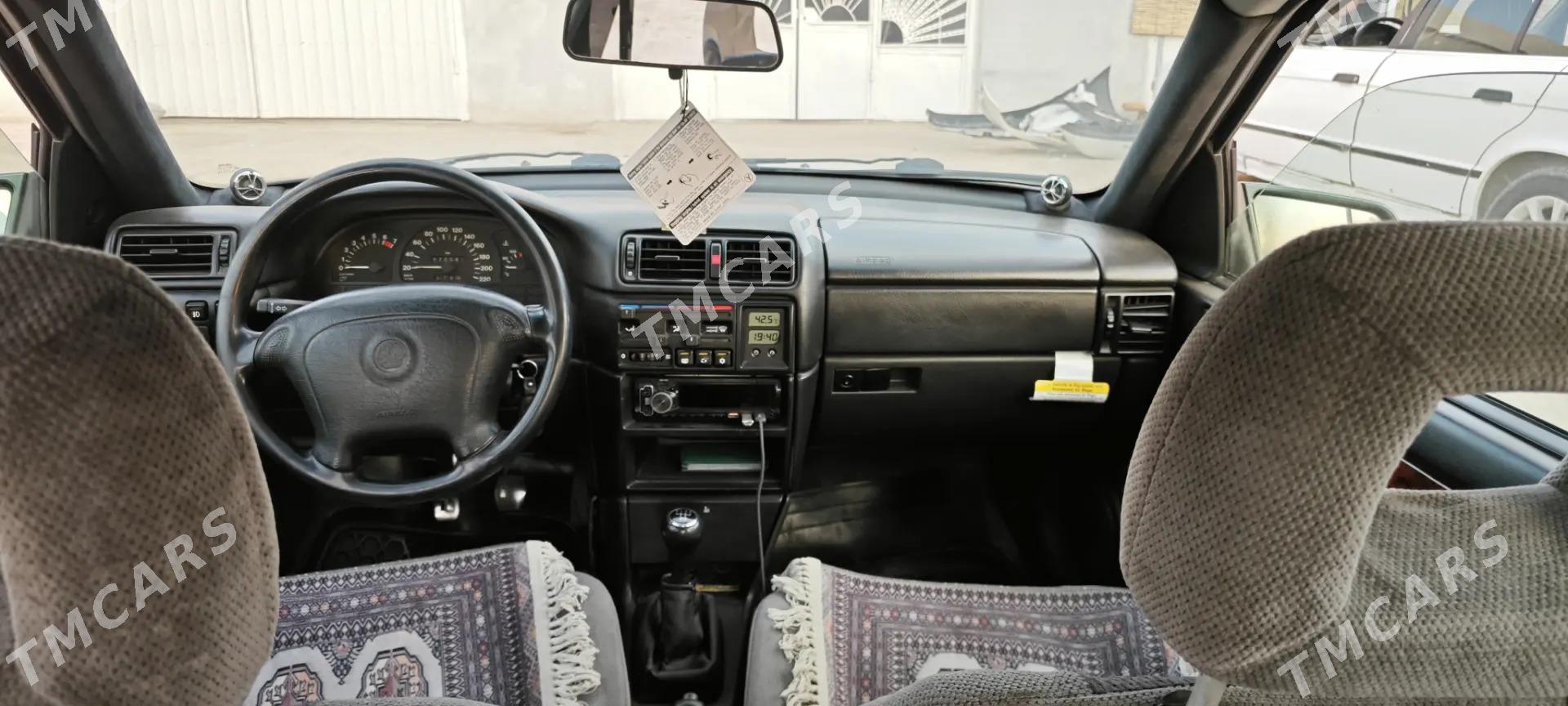 Opel Vectra 1995 - 50 000 TMT - Mary - img 4