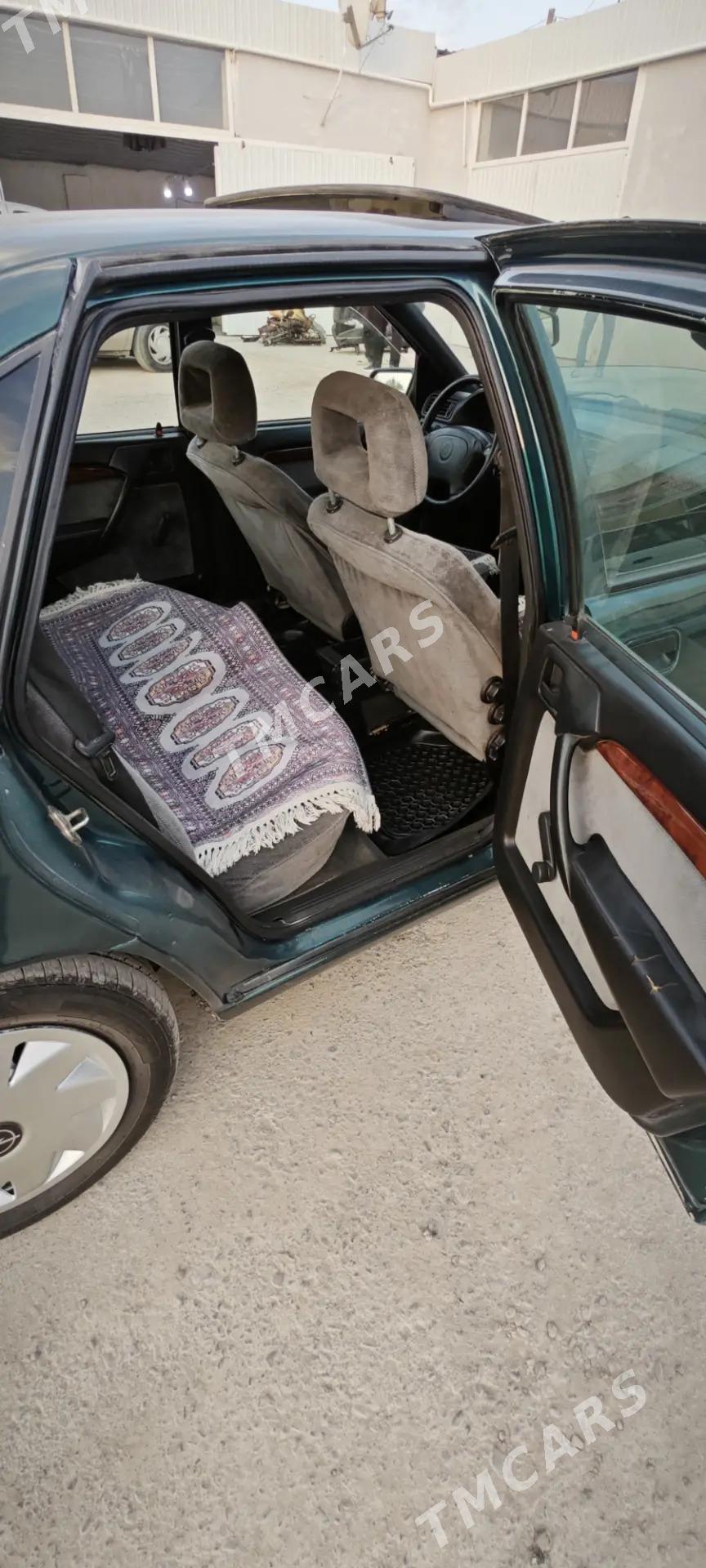 Opel Vectra 1995 - 50 000 TMT - Mary - img 8