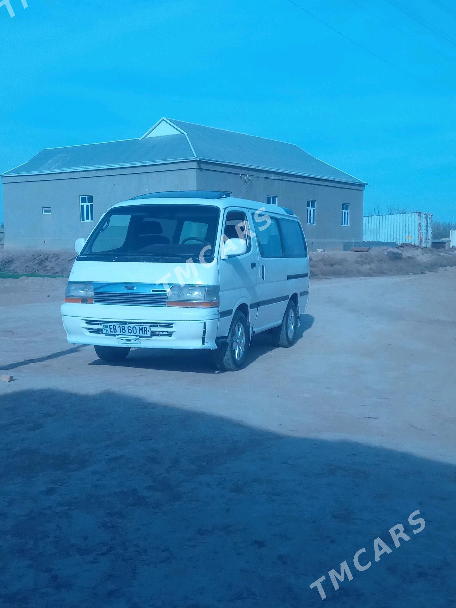 Toyota Hiace 1992 - 52 000 TMT - Мургап - img 2