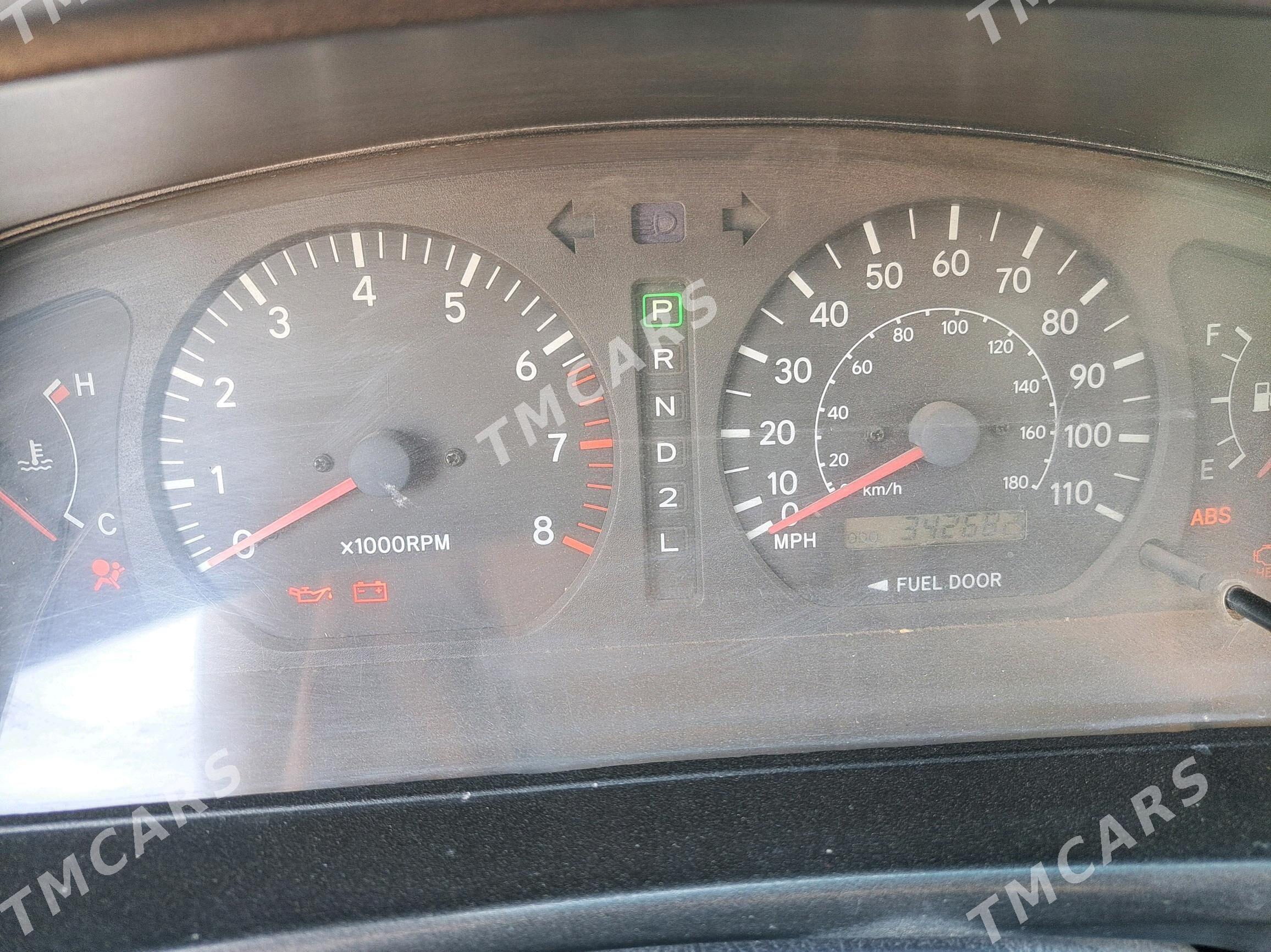 Toyota Sienna 2000 - 140 000 TMT - Байрамали - img 6