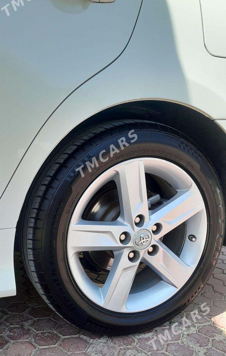 Toyota Camry 2012 - 215 000 TMT - Köşi - img 2