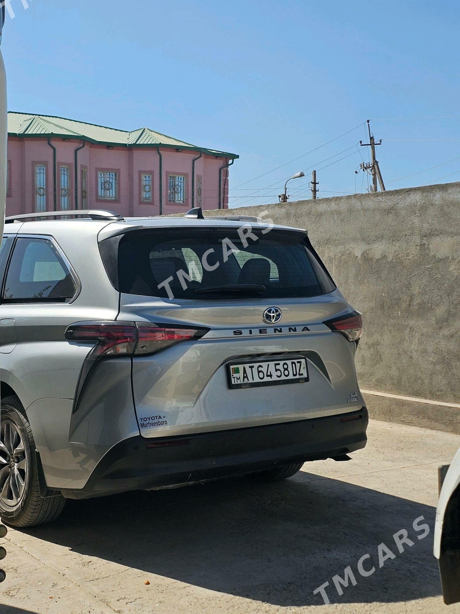 Toyota Sienna 2021 - 500 000 TMT - Daşoguz - img 4