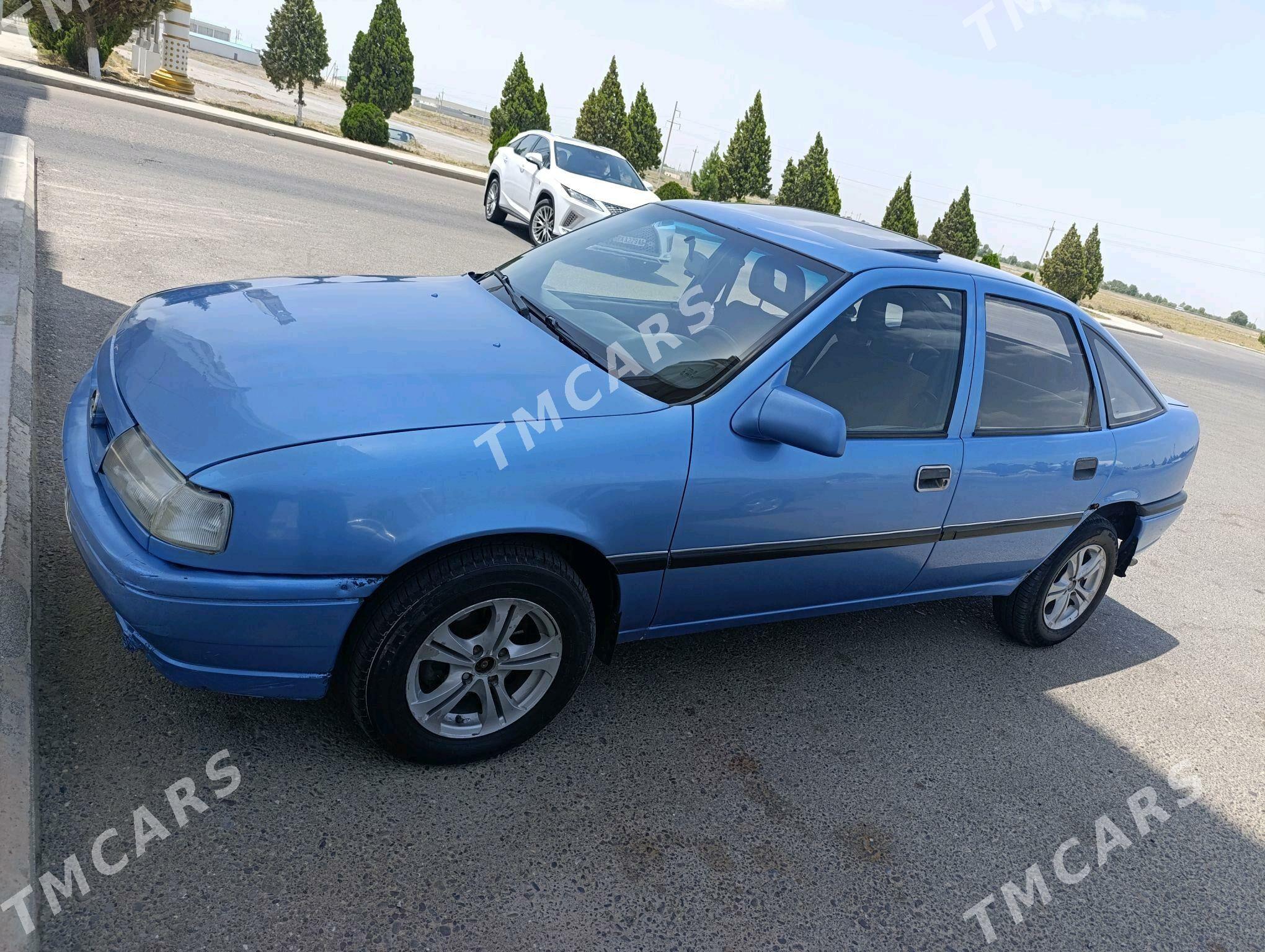 Opel Vectra 1993 - 32 000 TMT - Sakarçäge - img 3