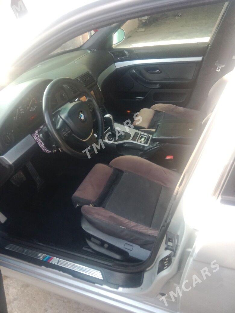 BMW E39 2002 - 135 000 TMT - Türkmenbaşy - img 6