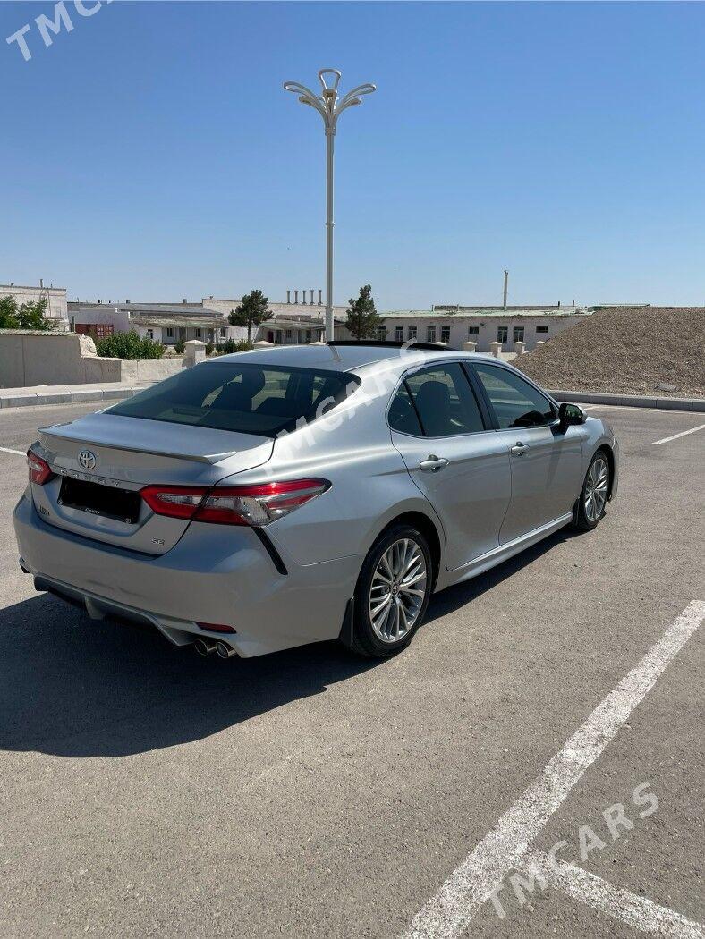 Toyota Camry 2018 - 290 000 TMT - Балканабат - img 4