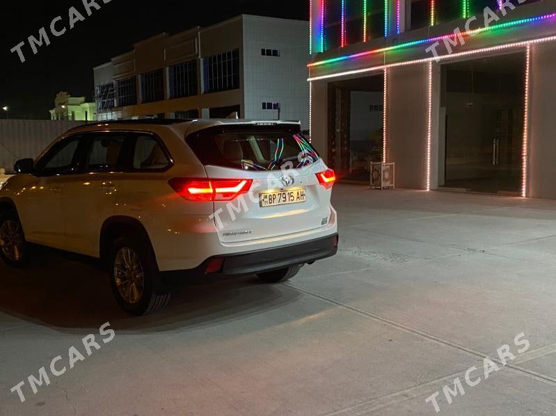 Toyota Highlander 2019 - 550 000 TMT - Aşgabat - img 7