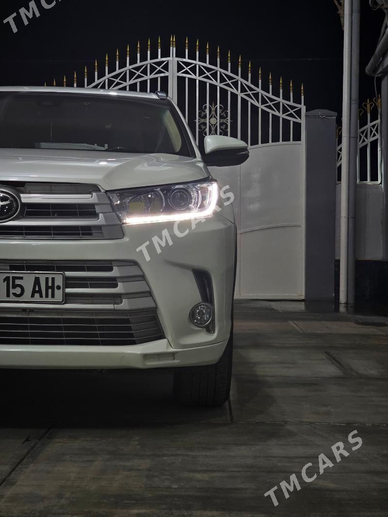 Toyota Highlander 2019 - 550 000 TMT - Aşgabat - img 2
