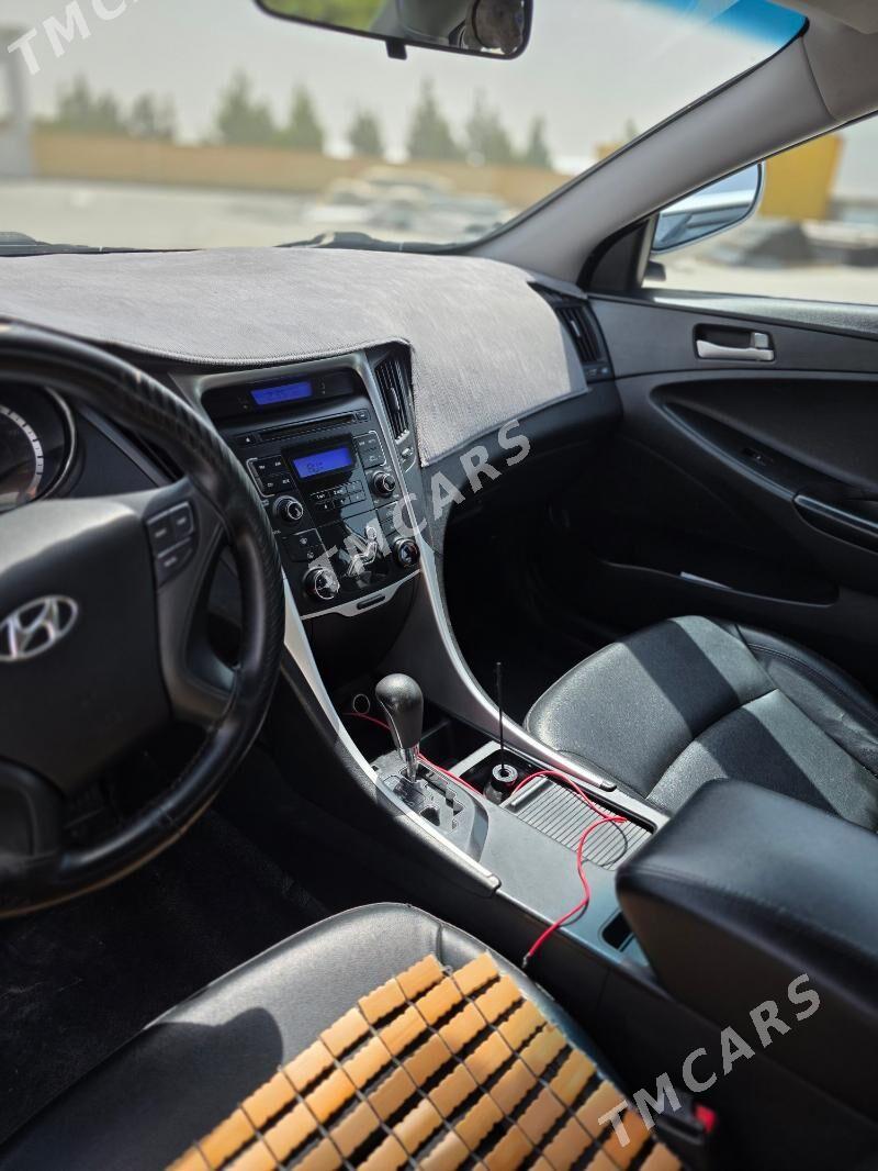 Hyundai Elantra 2011 - 130 000 TMT - Мары - img 8
