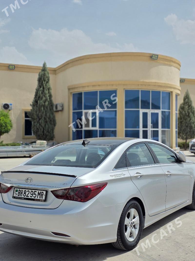 Hyundai Elantra 2011 - 130 000 TMT - Мары - img 3