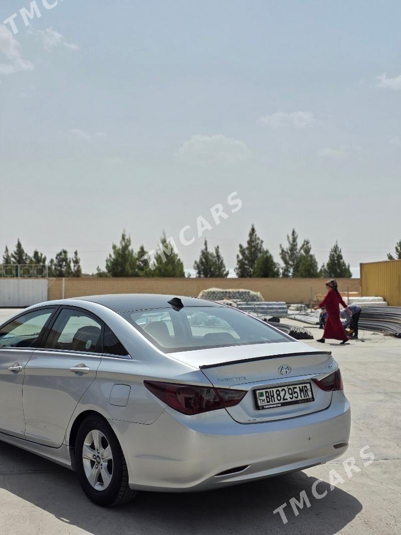 Hyundai Elantra 2011 - 130 000 TMT - Мары - img 4
