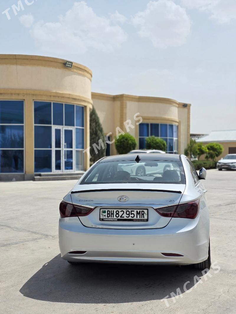 Hyundai Elantra 2011 - 130 000 TMT - Мары - img 5