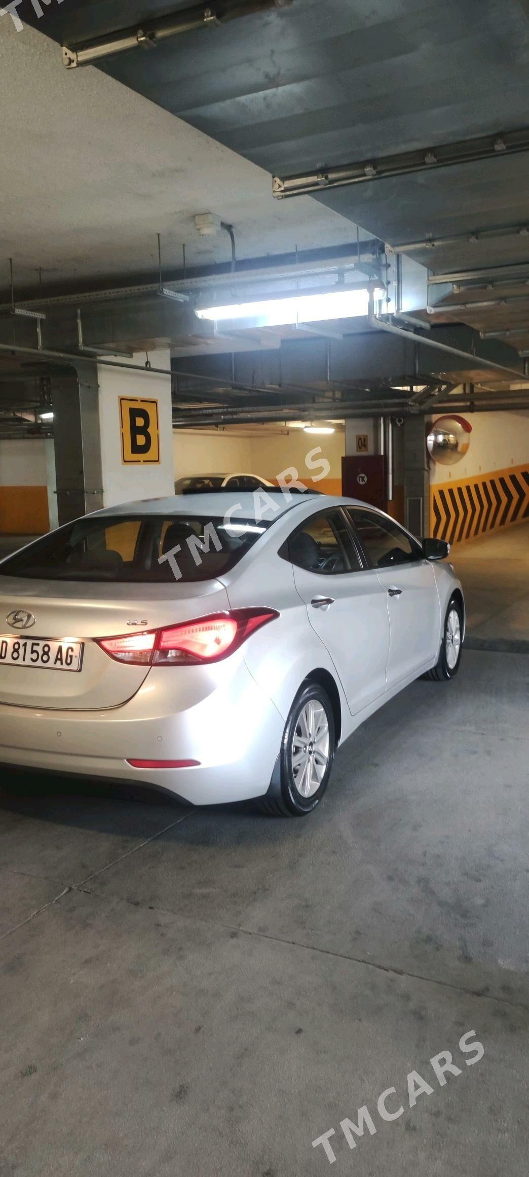 Hyundai Elantra 2014 - 170 000 TMT - Мир 2 - img 5