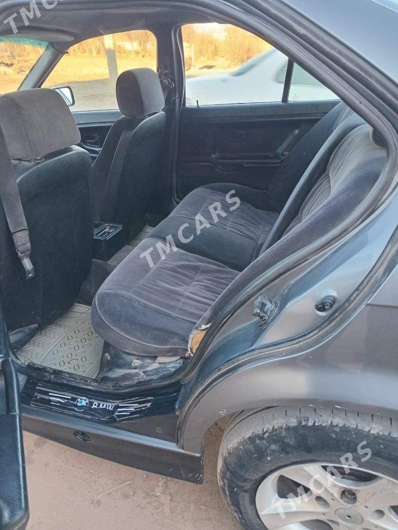 BMW 320 1995 - 30 000 TMT - Garabekewül - img 2