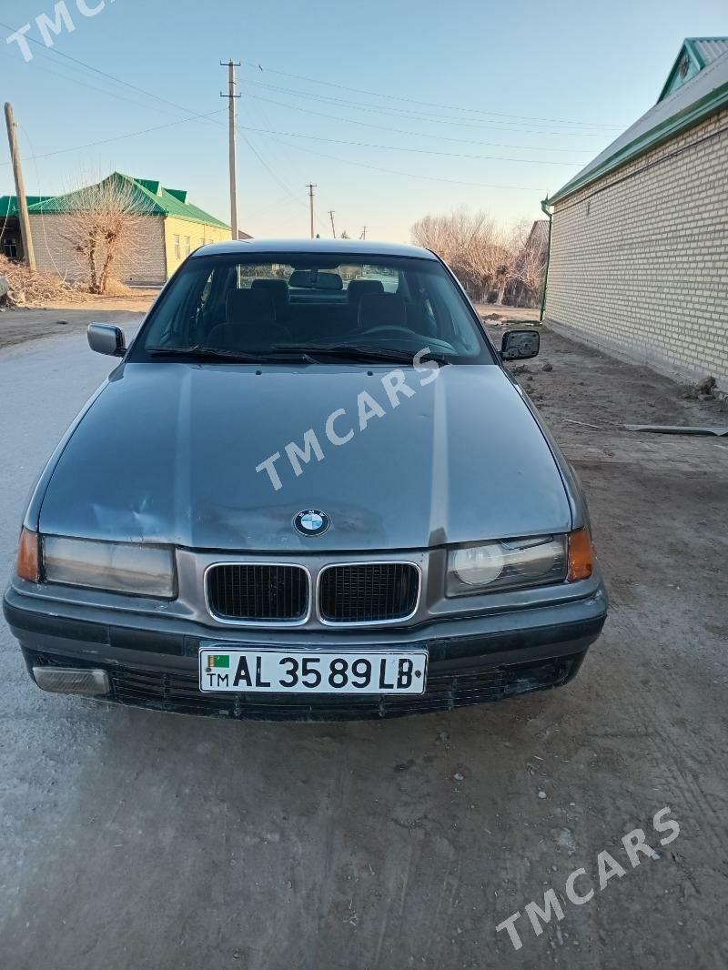 BMW 320 1995 - 30 000 TMT - Garabekewül - img 5