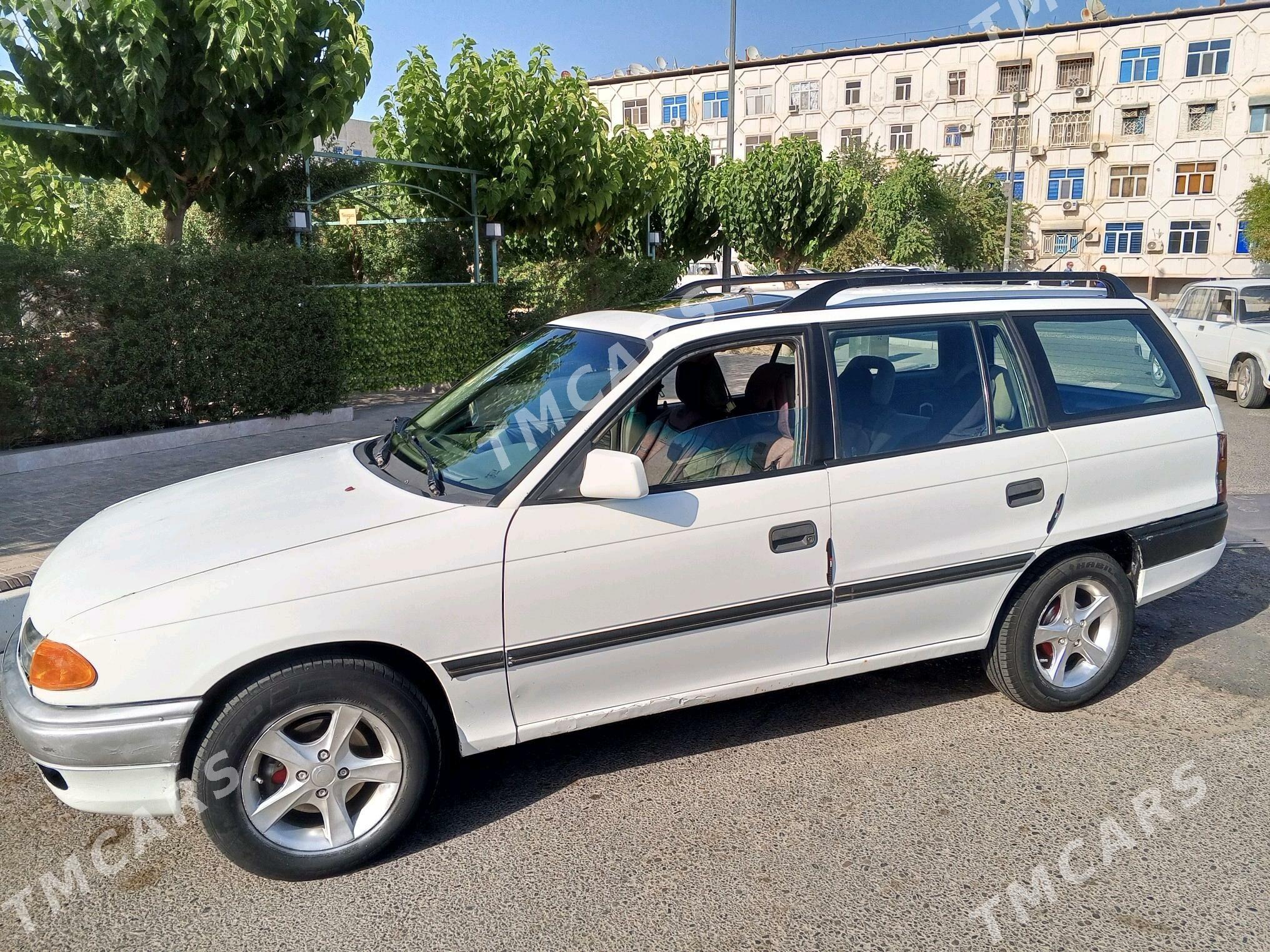Opel Astra 1992 - 33 000 TMT - Сакарчага - img 3