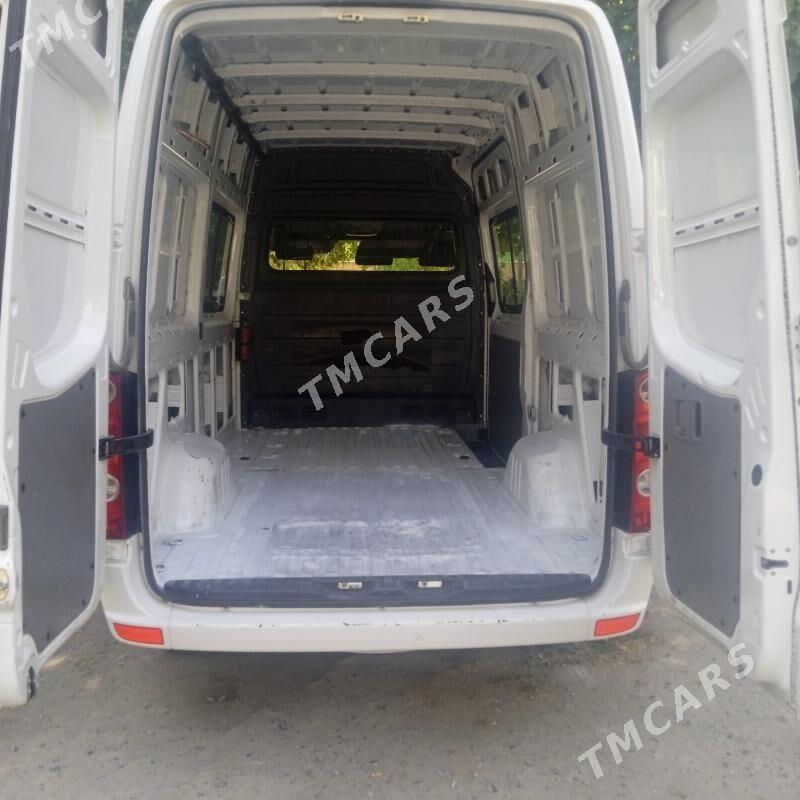 Volkswagen Crafter 2015 - 294 000 TMT - Ашхабад - img 4